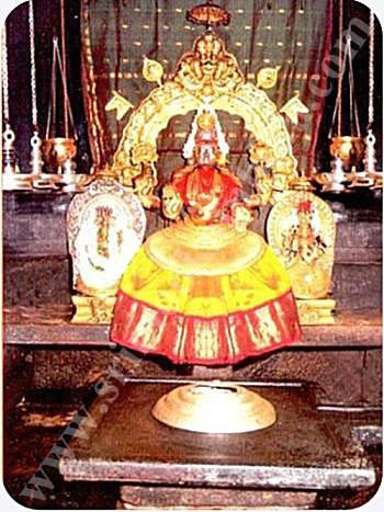 Information, Details and History of 1200 Years Old Kollur Mookambika Temple in Karnataka 